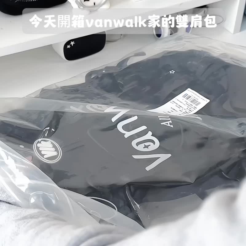 Vanwalk 台灣官方-週末系列-輕便運動風學生日系後背包 - 後背包/背包/書包 - 聚酯纖維 多色