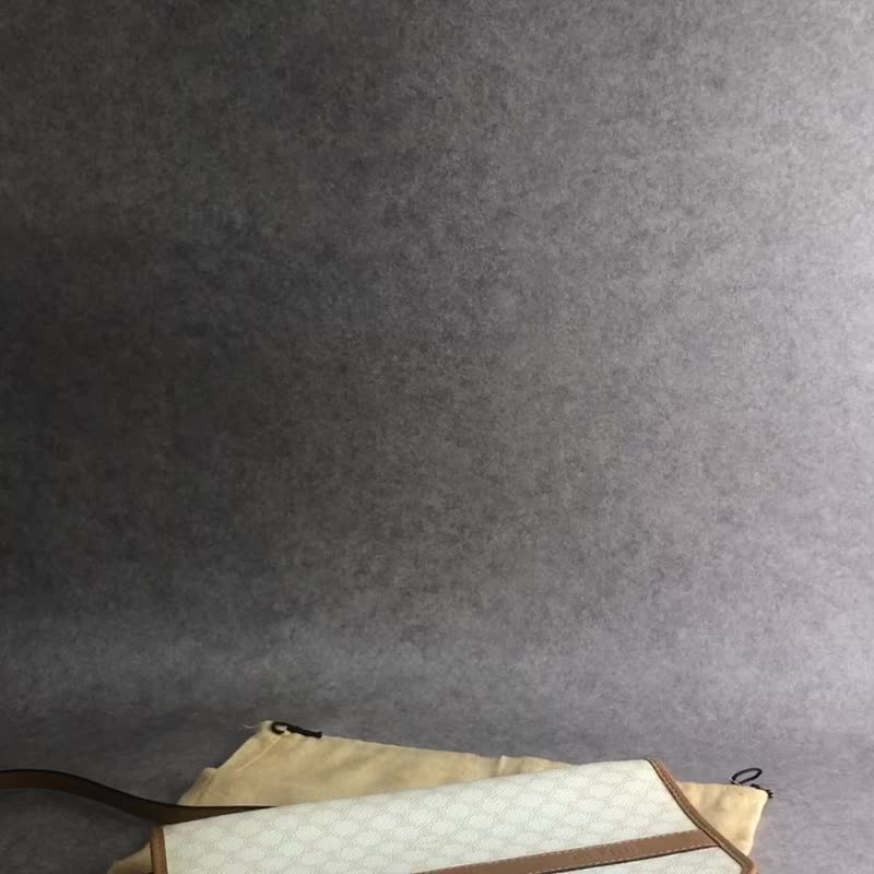 【 日本直送　名牌中古包 】CELINE セリーヌ マカダム ショルダーバッグ ホワイト ロゴ PVCレザー vintage ヴィンテージ cwjrtc - 側背包/斜背包 - 防水材質 白色