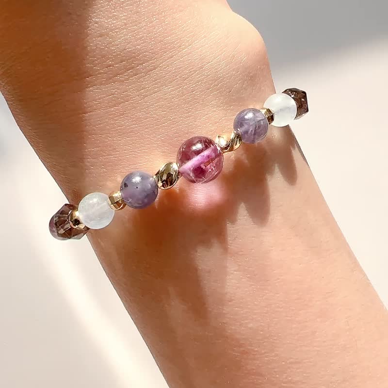 Life Spirit No. 4 Sea Shimmer Purple Ghost Amethyst Citrine Aquamarine Crystal Bracelet - สร้อยข้อมือ - คริสตัล หลากหลายสี