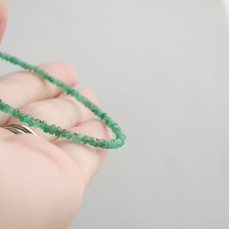 Emerald bracelet 14kgf delicate - สร้อยข้อมือ - หิน สีเขียว