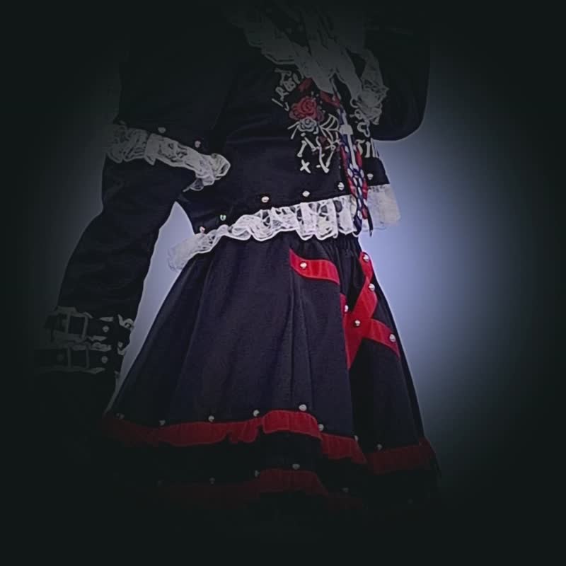 原創龐克風擬態咒語蕾絲花邊十字織帶鉚釘澎澎蛋糕短裙【JJ2452】 - 裙子/長裙 - 聚酯纖維 