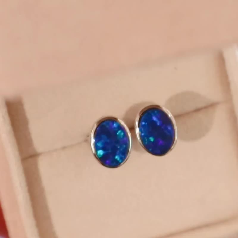 Opal Stone OPAL 8x10mm oval natural opal 925 sterling silver earring pin - ต่างหู - เครื่องเพชรพลอย สีน้ำเงิน