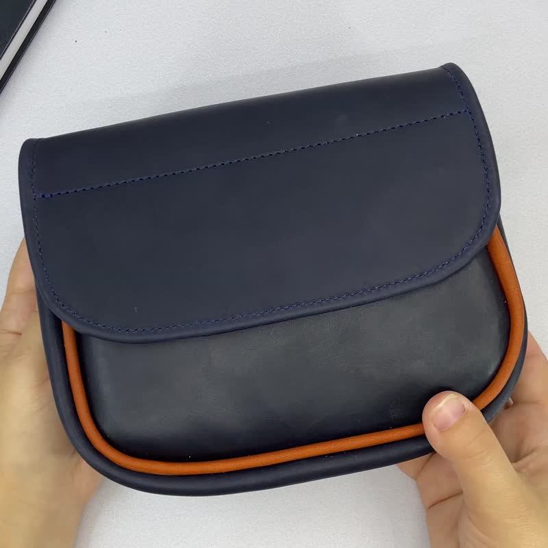 皮革小斜背包/半圓單肩包/皮革女款馬鞍包 - 側背包/斜背包 - 真皮 藍色