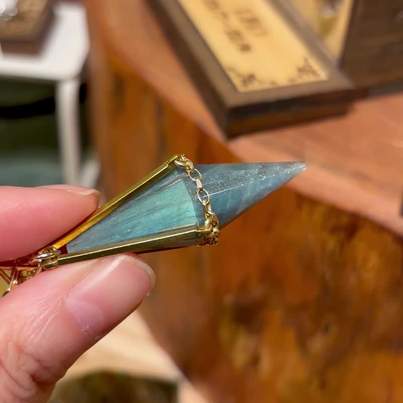 一圖一物 拉長石靈擺項鍊 能量水晶頸鏈 黃銅項鍊 中性 男項鍊 - 項鍊 - 其他金屬 灰色