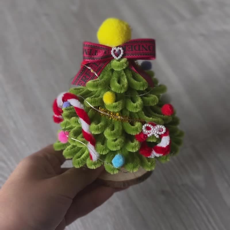 現貨-聖誕禮物聖誕樹扭扭棒手作聖誕 - 裝飾/擺設  - 聚酯纖維 