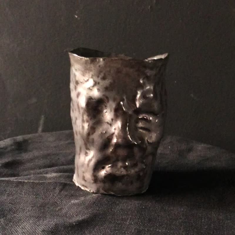 Evil spirit face pottery cup (height 11cm handmade cup) - แก้ว - ดินเผา สีดำ