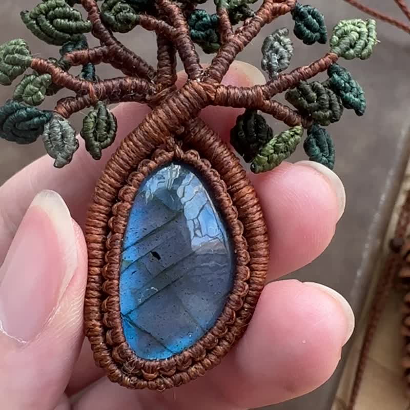 N873 Wax thread braided labradorite tree of life necklace (adjustable length) - สร้อยคอ - เครื่องเพชรพลอย สีนำ้ตาล