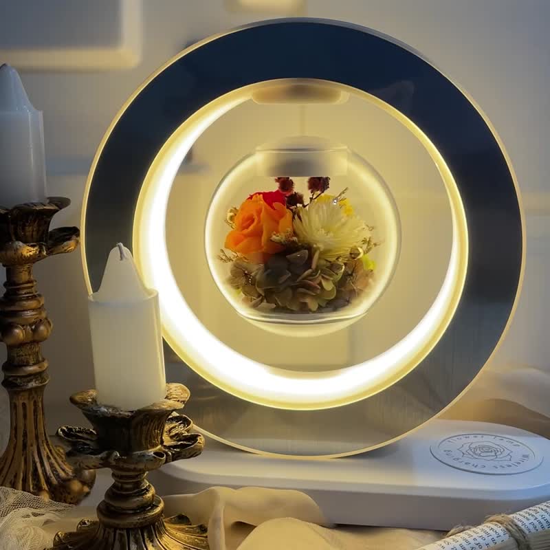 Suspended Everlasting Flower Table Lamp/Wireless Charging/Bluetooth Speaker - Dried Flowers & Bouquets - Plants & Flowers 