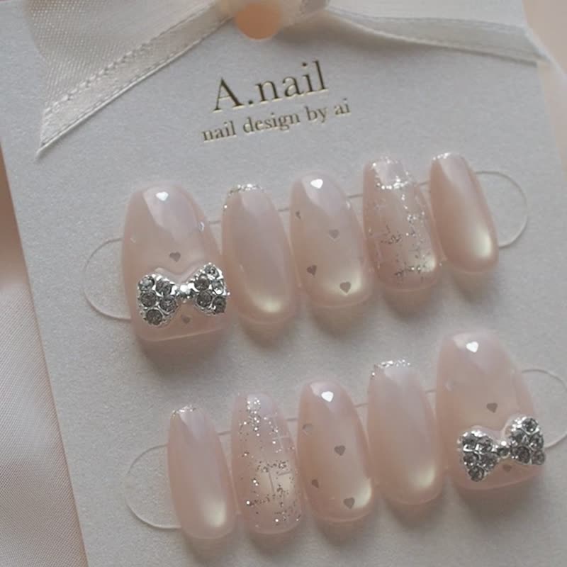 Crystal Ribbon – Sheer Beige　マグネットネイル　リボン　ハート - 指甲油/指甲貼 - 其他材質 銀色