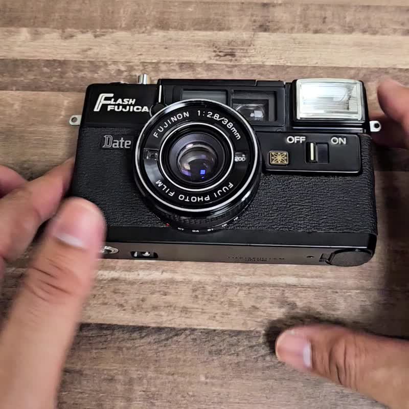 135 film Flash Fujica Date film camera 70% new rated as C level - กล้อง - โลหะ สีดำ