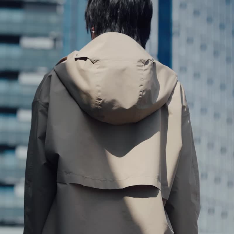 【打字機】涼感防曬 –連帽外套 - 男夾克/外套 - 棉．麻 卡其色