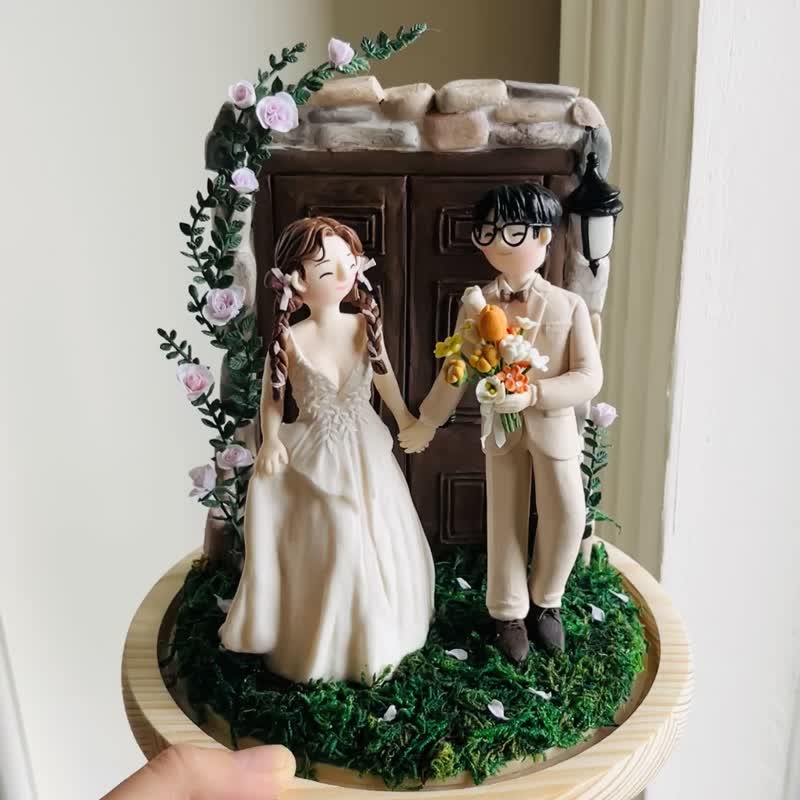 Custom clay figure with light for wedding gift, friendship gift. - ภาพวาดบุคคล - ดินเหนียว หลากหลายสี