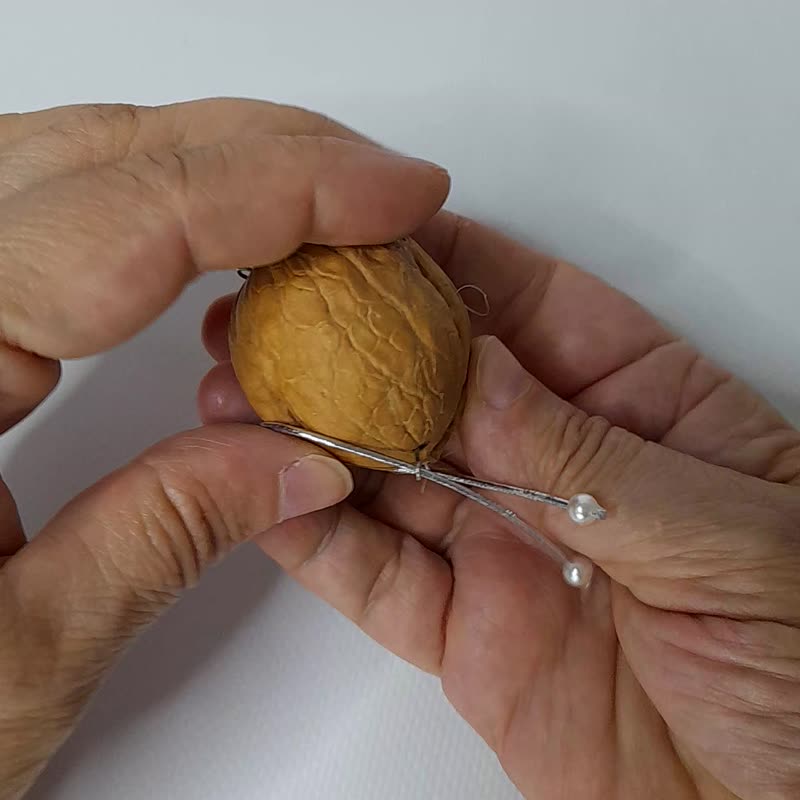 Amigurumi tiny bear in walnut - ของเล่นเด็ก - วัสดุอีโค หลากหลายสี
