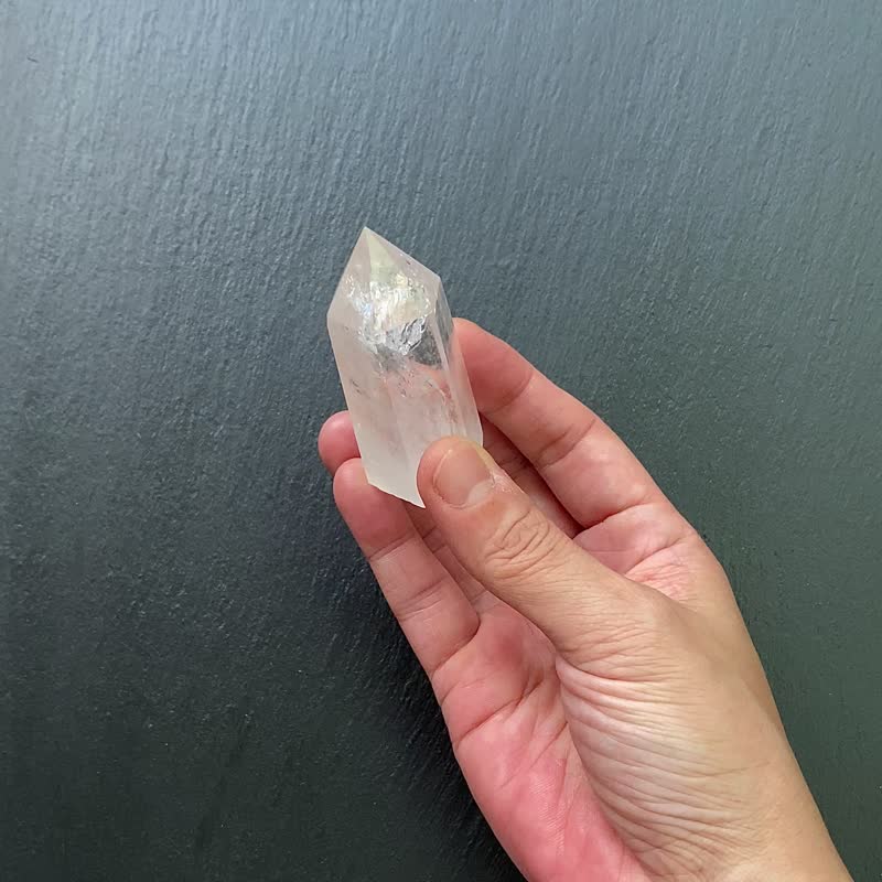 天然雪景彩虹帶彩白水晶能量柱  消磁淨化 淨化氣場 防小人 - 擺飾/家飾品 - 水晶 多色