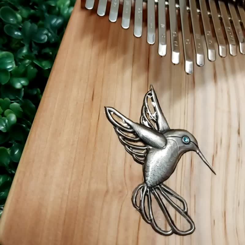 Hummingbird Tin Thumb Piano - Guitars & Music Instruments - Other Metals 