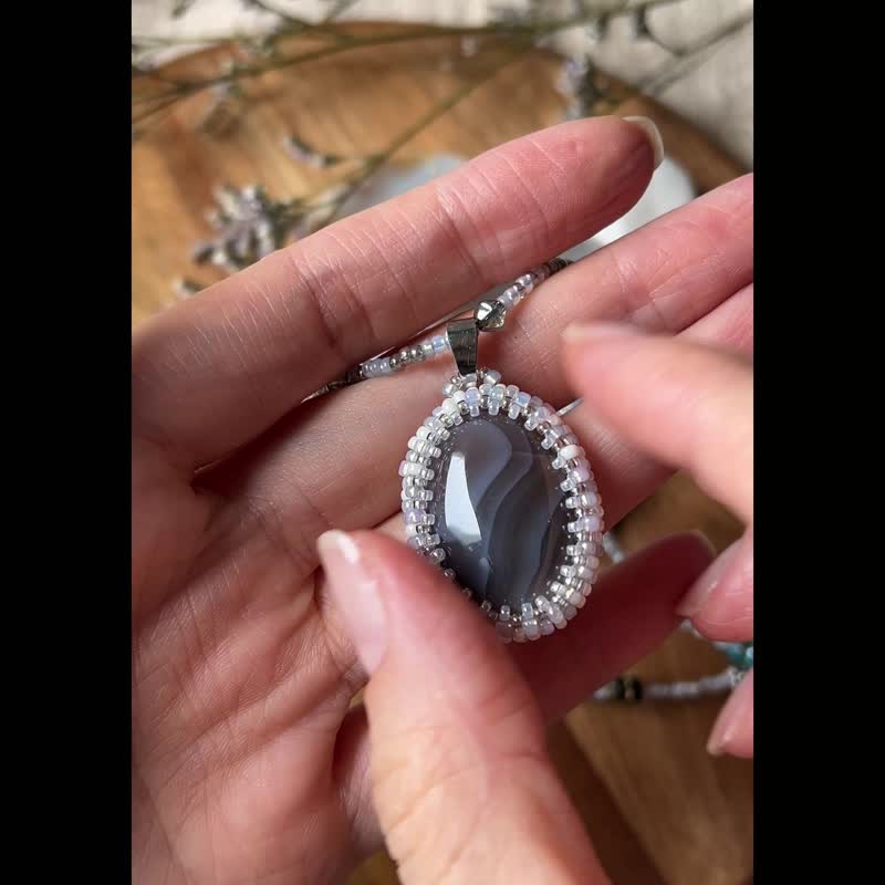波斯灣瑪瑙 玻璃米珠x天然石 串珠吊墜 配鎖骨鏈 - 項鍊 - 水晶 灰色