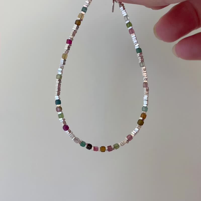 Natural Rainbow Tourmaline Silver Bracelet - สร้อยข้อมือ - เครื่องเพชรพลอย หลากหลายสี