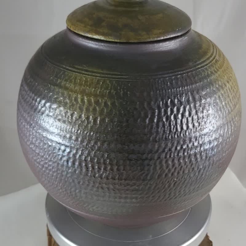 手拉胚柴燒跳刀流釉茶倉 - 茶壺/茶杯/茶具 - 陶 咖啡色