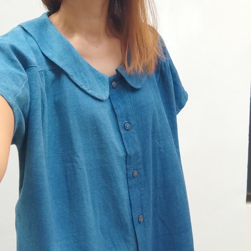 Anya - Indigo Tie Dye Peter Pan Collar Top - 女上衣/長袖上衣 - 棉．麻 藍色
