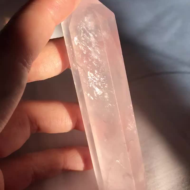 莫桑比克 彩虹 透亮 粉晶柱 粉水晶 手把玩 原石 水晶 rose - 擺飾/家飾品 - 水晶 粉紅色
