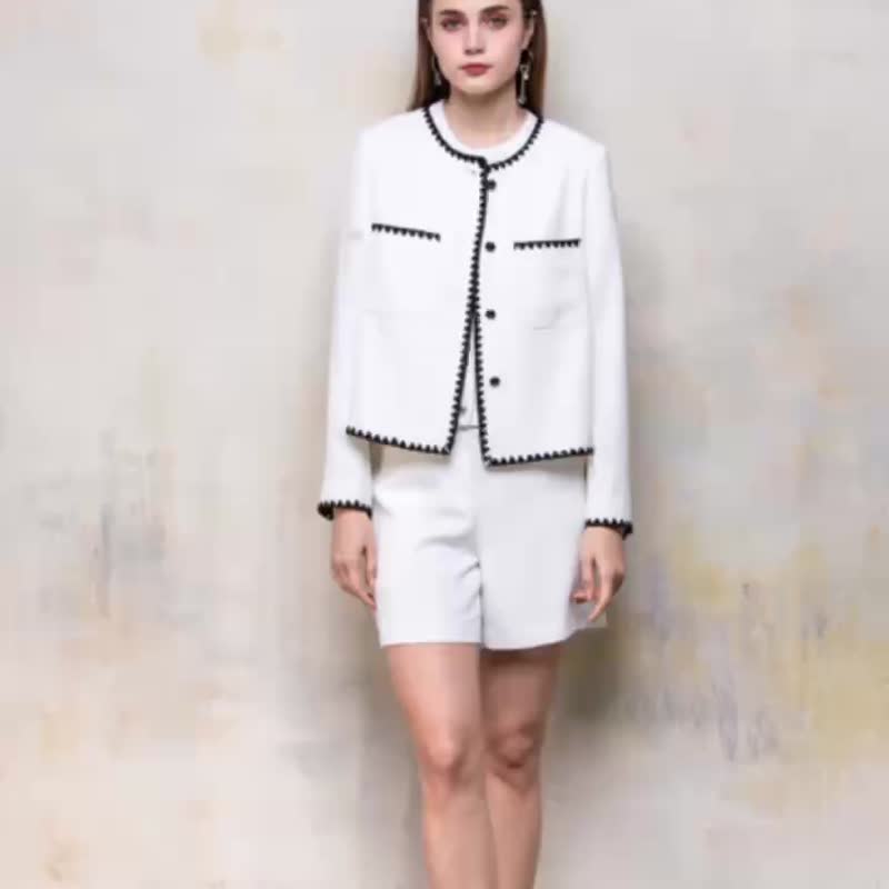 All white French pearl white heavy shell embroidery Chanel style textured round collar jacket - เสื้อแจ็คเก็ต - ไฟเบอร์อื่นๆ ขาว