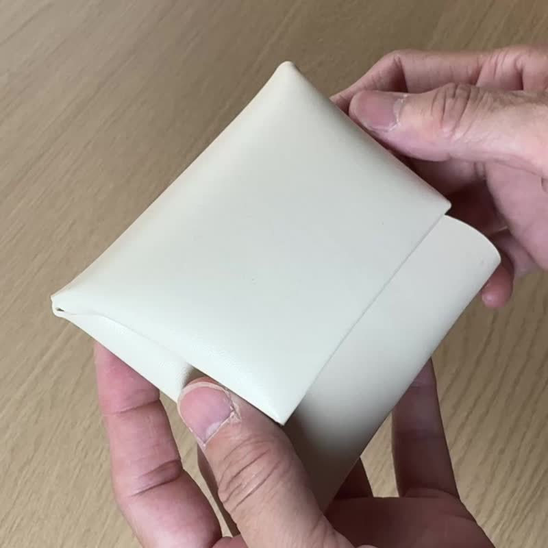 【開運】超輕巧 精簡短夾 (鈔票直放 曲直兩款 夾片多色) - 錢包/皮夾/長短夾 - 人造皮革 