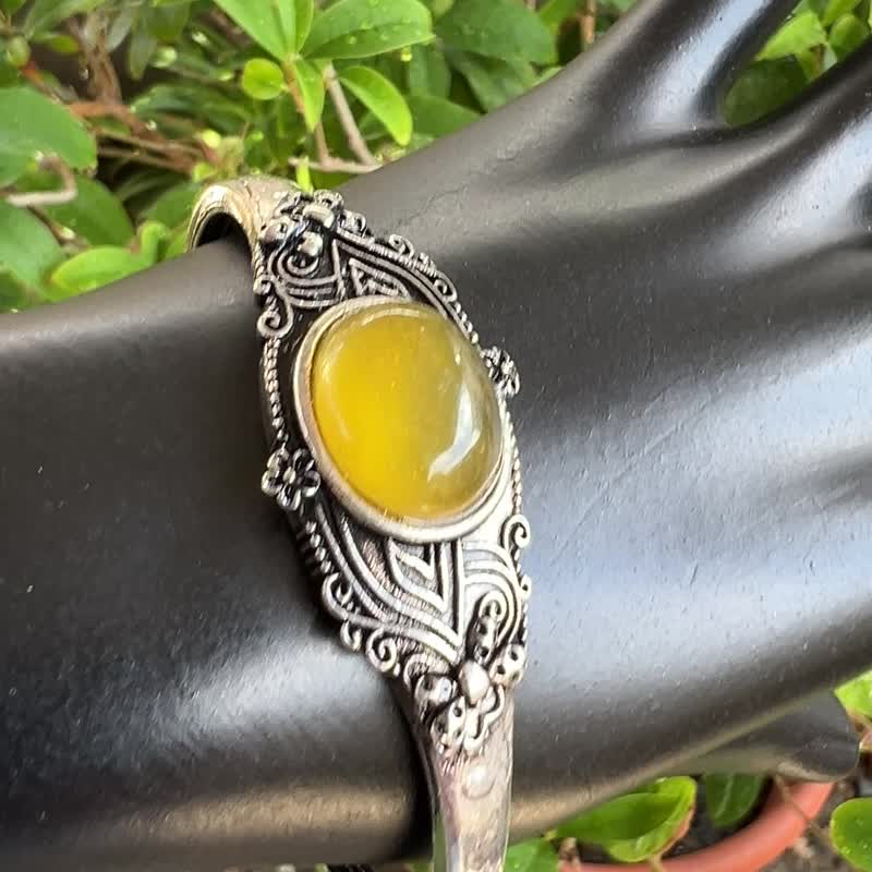 Amber 琥珀 緬甸金珀 復古銀鑲手環 16.7克 橢圓形琥珀 山奇藝術 - 手鍊/手環 - 半寶石 多色