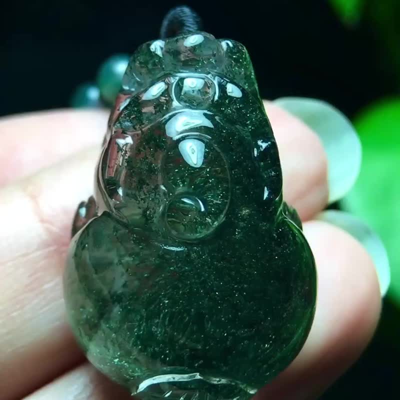 極品美貨天然巴西綠幽靈貔貅吊墜   晶體透徹  顏色 - 吊飾/掛飾 - 水晶 