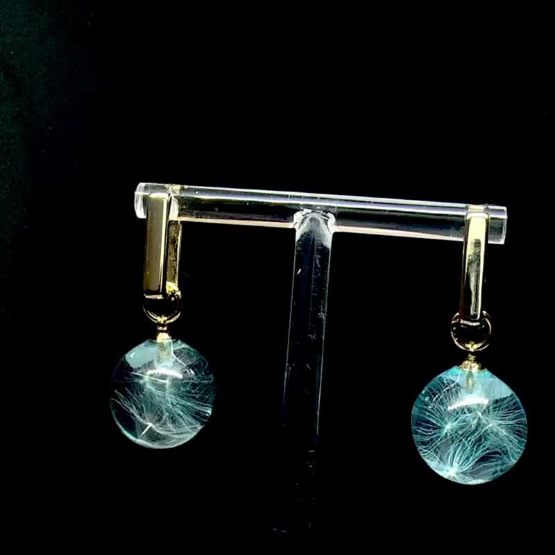 Dandelion earrings - 14K gold plated 925 earrings - ต่างหู - เรซิน สีน้ำเงิน
