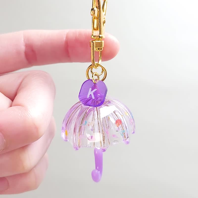 Five-color letter selection petals small umbrella key ring dry flower personalized English letters - Keychains - Resin Purple