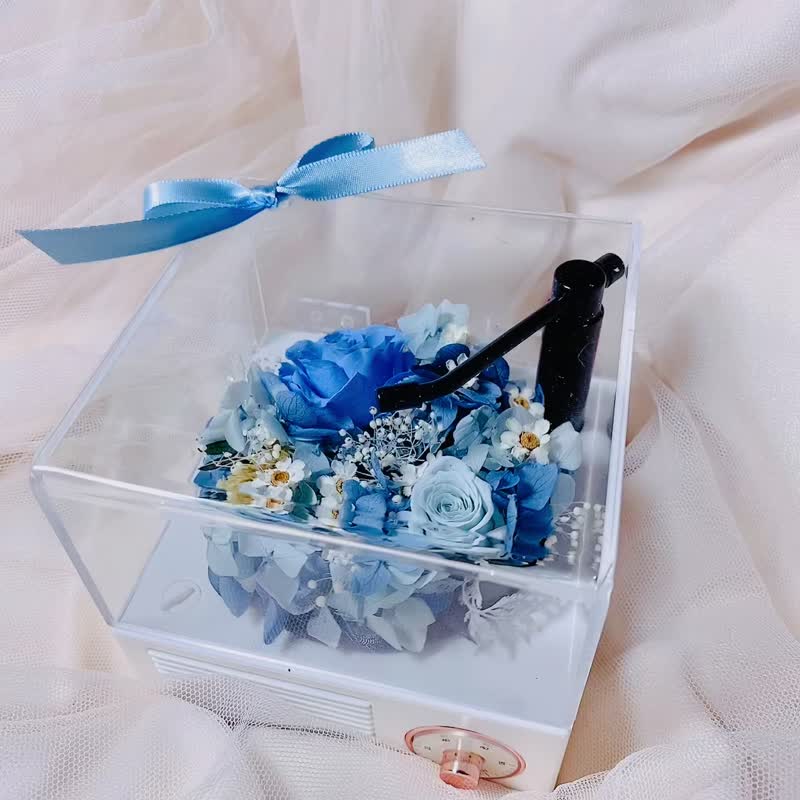 Alice blue. Wreath Rotating Turntable Audio Preserved Flower Valentine's Day Gift Blue Rose - ช่อดอกไม้แห้ง - พืช/ดอกไม้ สีน้ำเงิน
