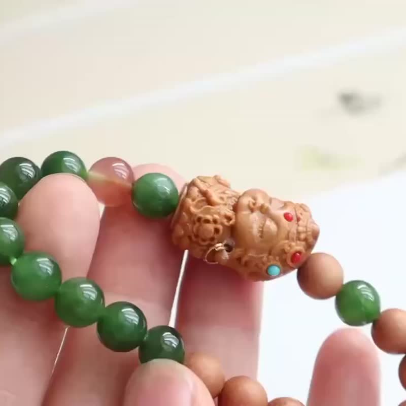 原創手串天然和田玉碧玉手鏈搭配老山檀渡母 老料菠菜綠 - 手鍊/手環 - 木頭 