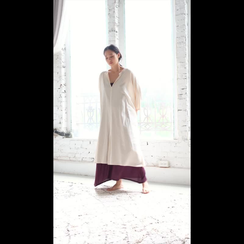 OMAKE 鑰匙領落肩前開衩罩衫洋裝 / 菱紋布 灰綠 - 洋裝/連身裙 - 棉．麻 綠色