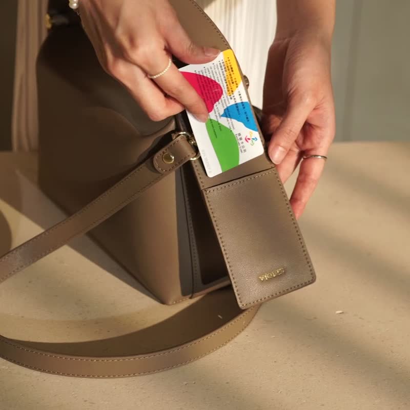 Bridge ticket sensor portable crossbody/mocha - กระเป๋าแมสเซนเจอร์ - หนังแท้ สีนำ้ตาล