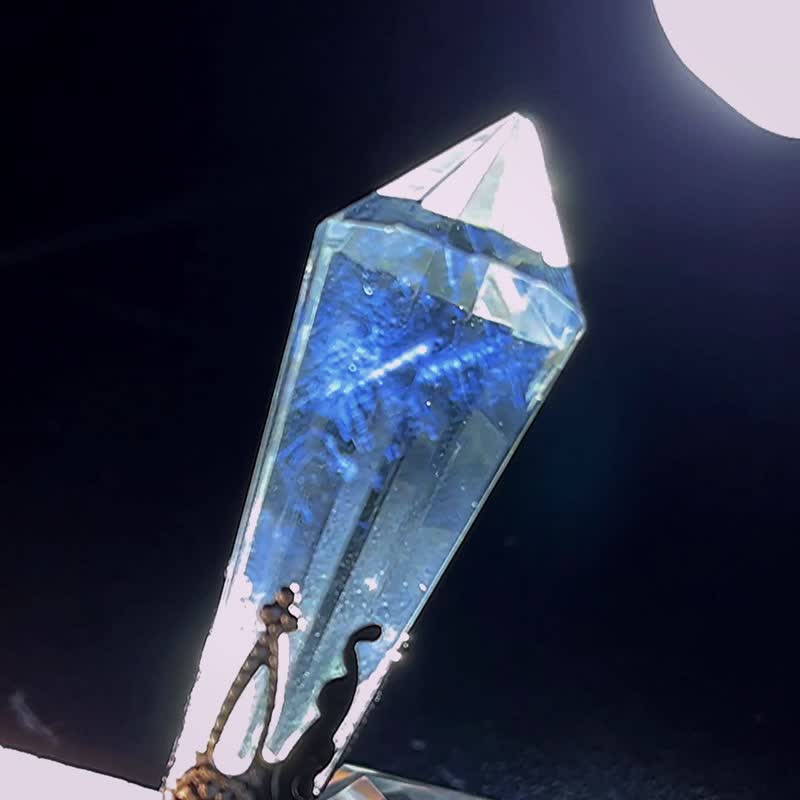 Blue needle Clear Quartz, angel wings, blue crystals pendulum pendant necklace. - สร้อยคอ - คริสตัล หลากหลายสี