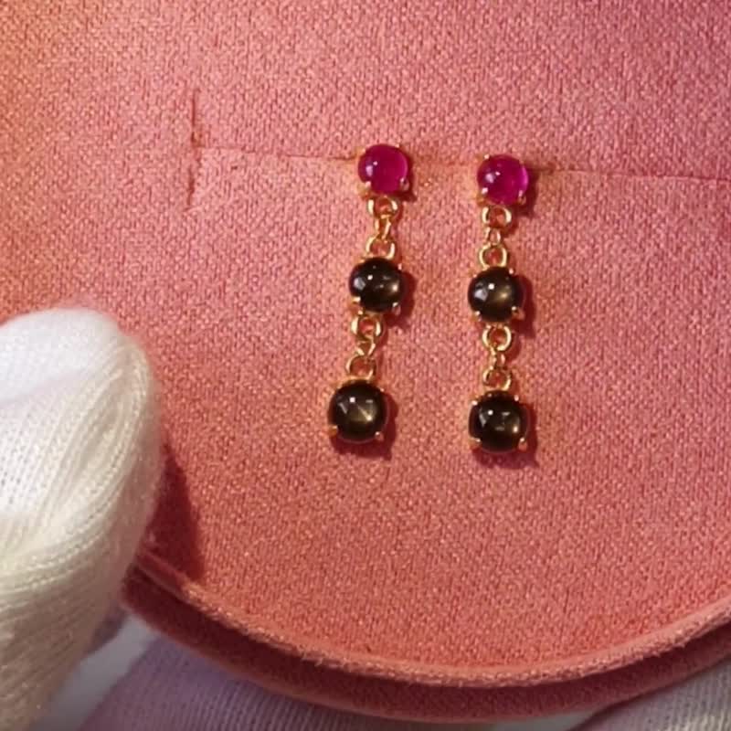 Drop Earrings Natural Ruby and Black Star Sapphire Silver Silver 925. - 耳環/耳夾/耳骨夾 - 純銀 紅色