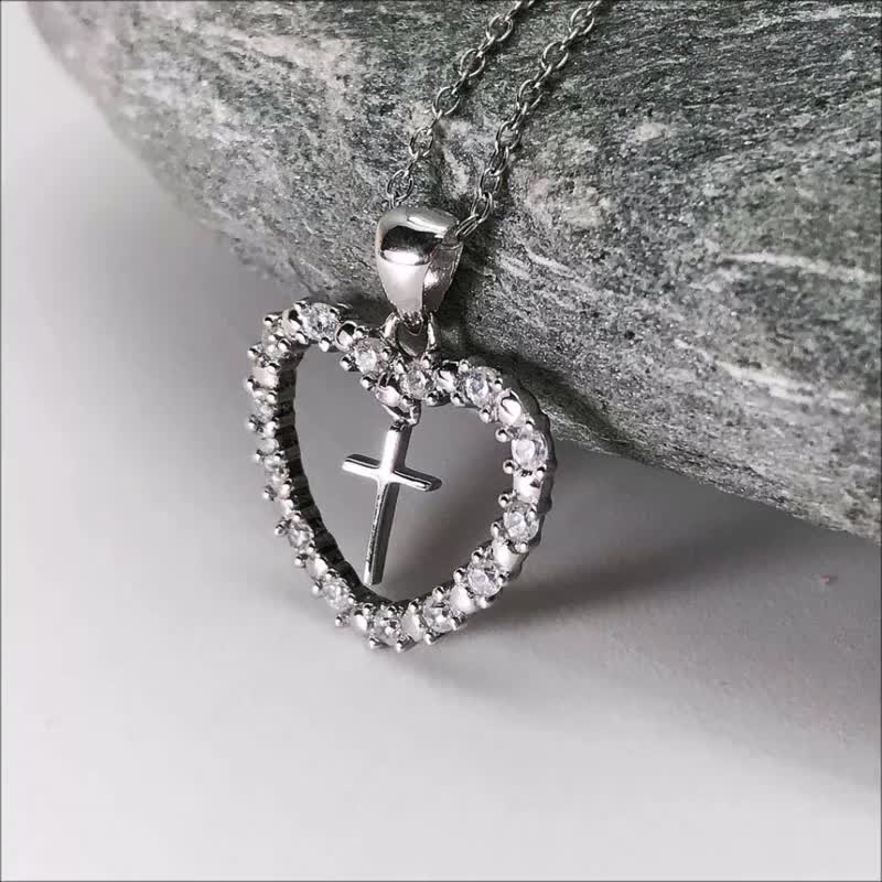 Silver Cross Clavicle Necklace Love Heart Inlaid Zircon Petite Round Thin Chain - Collar Necklaces - Sterling Silver Silver