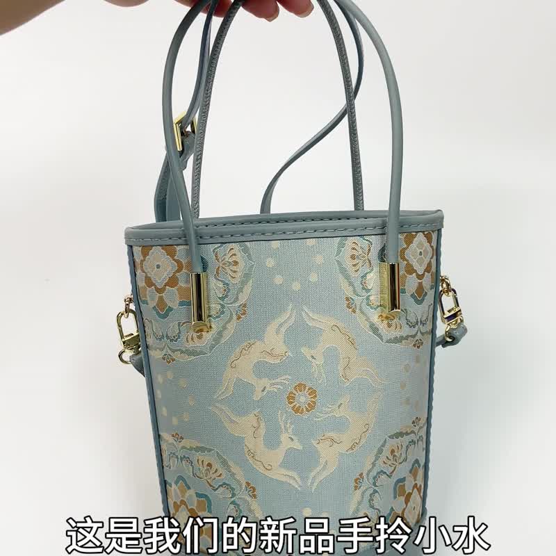 Genuine leather patchwork handbag Chinese style Songjin two-way hand-held bucket bag handmade goldfish seaweed - Handbags & Totes - Genuine Leather Green