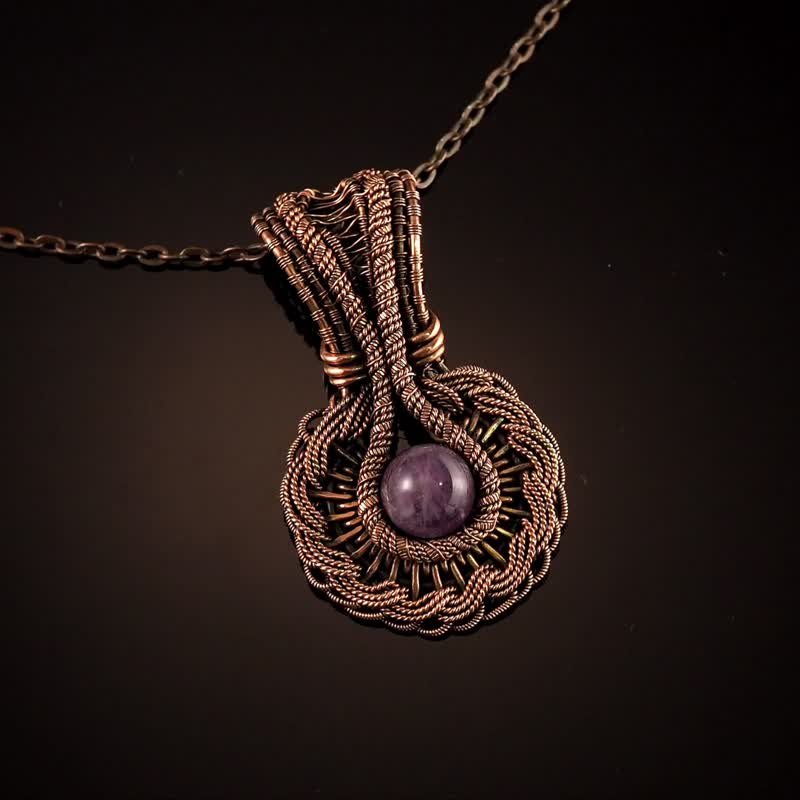 Copper pendant this natural amethyst Unique wire wrap gemstone necklace - สร้อยคอ - เครื่องเพชรพลอย สีม่วง