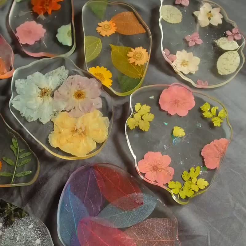 樹脂花盤/ 為瑕疵 便宜賣 押花 植物標本 蠟燭底盤 小物盤 杯墊 - 杯墊 - 植物．花 多色