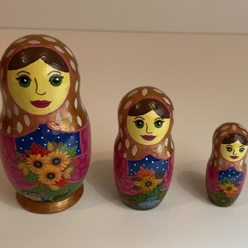 Matryoshka Autumn nesting doll, wooden home decor, New York, city art, bronze - 擺飾/家飾品 - 木頭 多色