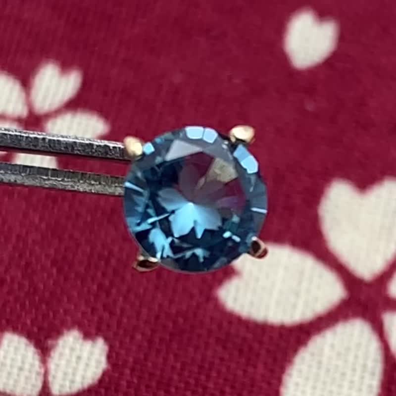 k10ゴールド/桜 ピアス/ブルートパーズ/天然石/日本製/送料無料 - 耳環/耳夾/耳骨夾 - 貴金屬 金色
