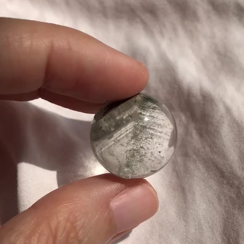 巴西翠綠幽靈球 滿天星 千層山 星光 水晶 擺設 連座 phantom - 擺飾/家飾品 - 水晶 綠色