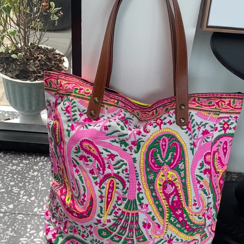 BOHOPeach phone bag Handbags for everyday look - 行李箱/旅行袋 - 竹 