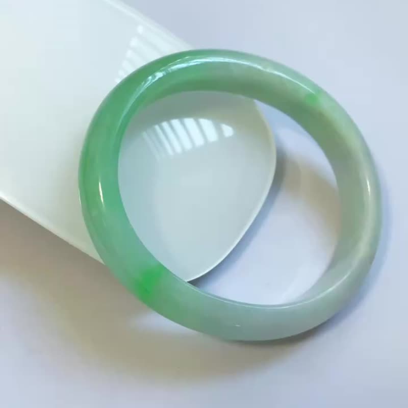 天然翡翠橢圓形貴妃手鐲 53-54號 - 手鍊/手環 - 寶石 綠色