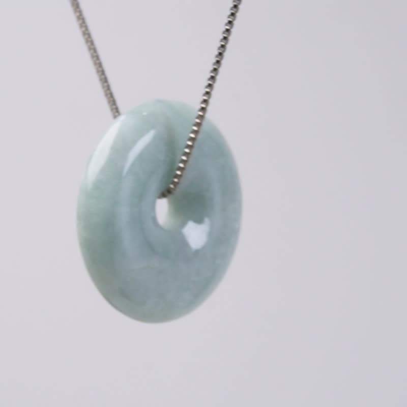 【May ‧Peace】Light Green Jadeite Peace Buckle Necklace | Natural Burmese Jadeite A Grade | Gift - Necklaces - Jade Green