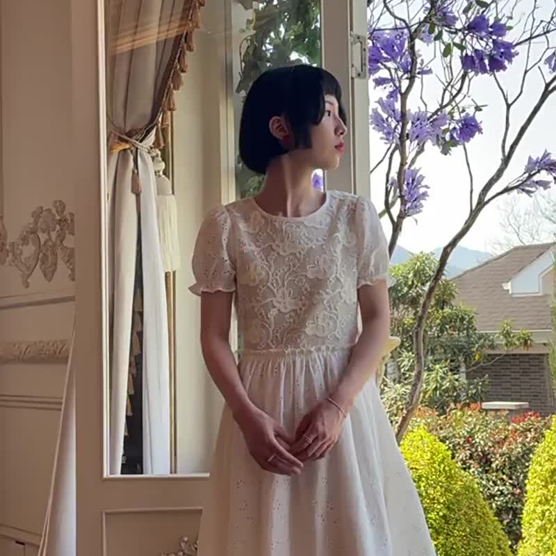 白色 花邊短圓領袖洋裝 蝴蝶月光小白裙 夏日鏤空長裙 - 洋裝/連身裙 - 棉．麻 白色