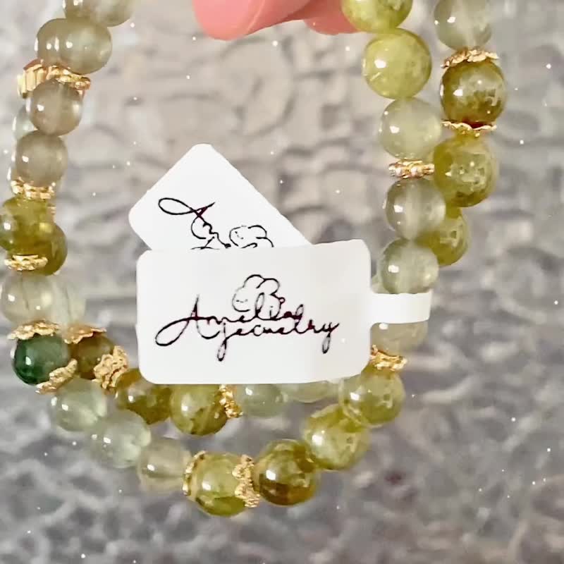 Amelia Jewelry丨常安寧丨沙弗萊綠兔毛海藻髮晶原創設計手鍊 - 手鍊/手環 - 水晶 綠色