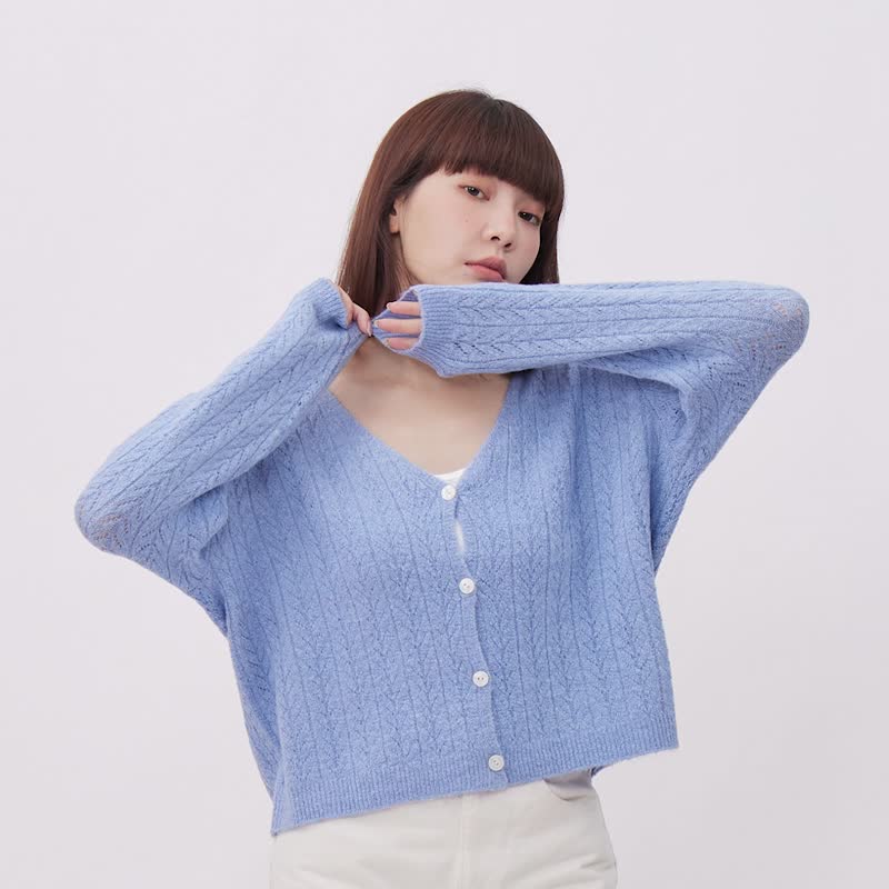 Teddy V Neck Pointell Cardigan - สเวตเตอร์ผู้หญิง - ผ้าฝ้าย/ผ้าลินิน สีกากี