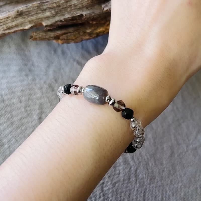 Black Gold Stone Stone Black Hair Crystal Black Strawberry Bracelet - สร้อยข้อมือ - คริสตัล สีดำ